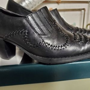 Leather White Mountain Western Heels